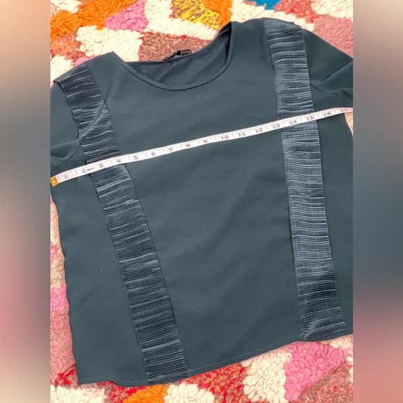 Zara W&B Collection Teal Ruffle Front Long Sleeve Square Fit Top Size Small - Picture 9 of 9